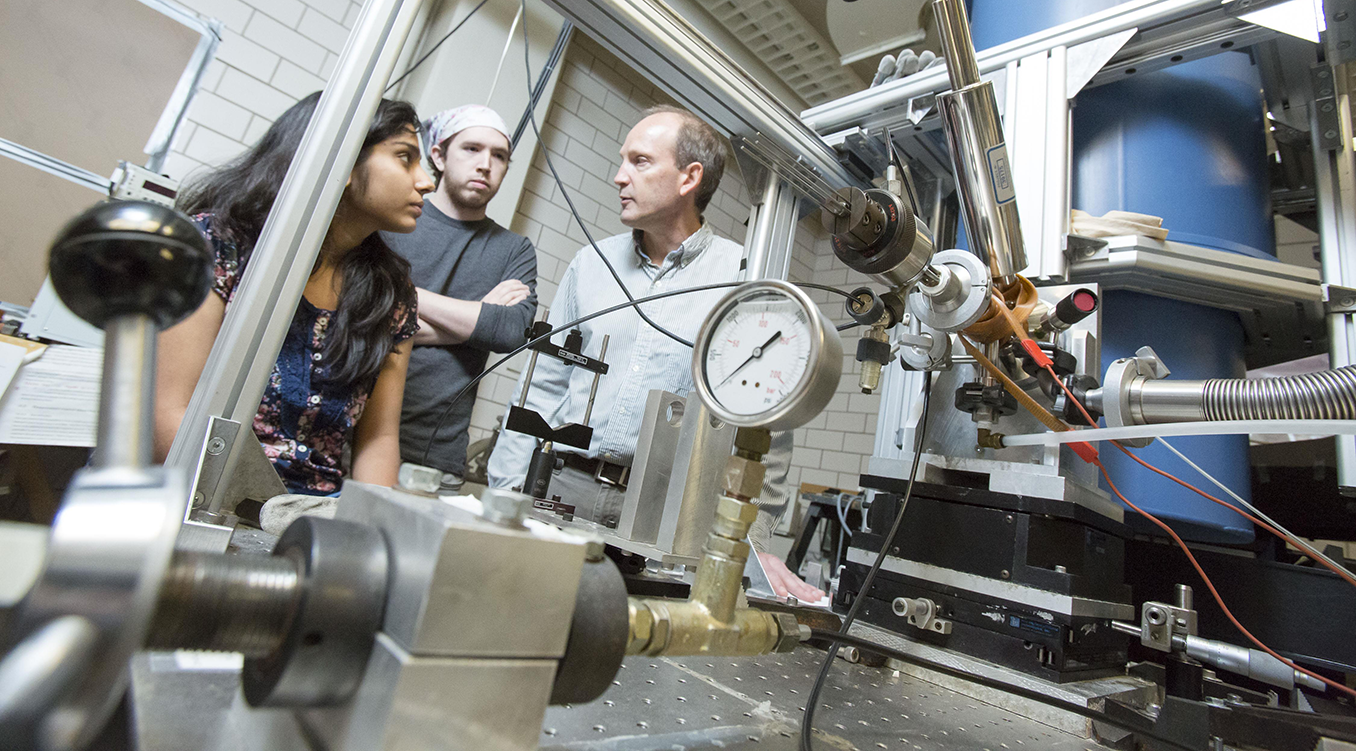 Click to play video: Overview of the Illinois Physics Graduate Program