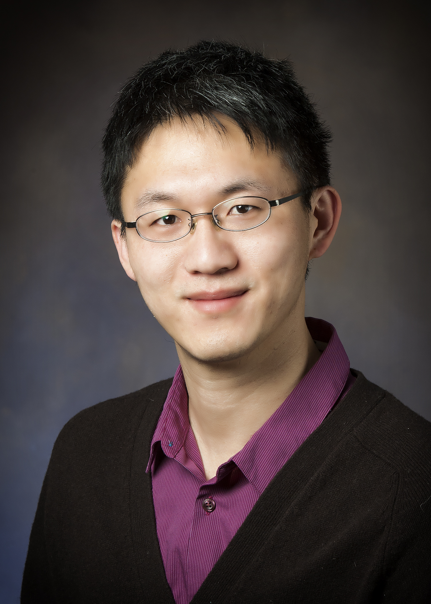 Physics Illinois alumnus En-Chuan Huang