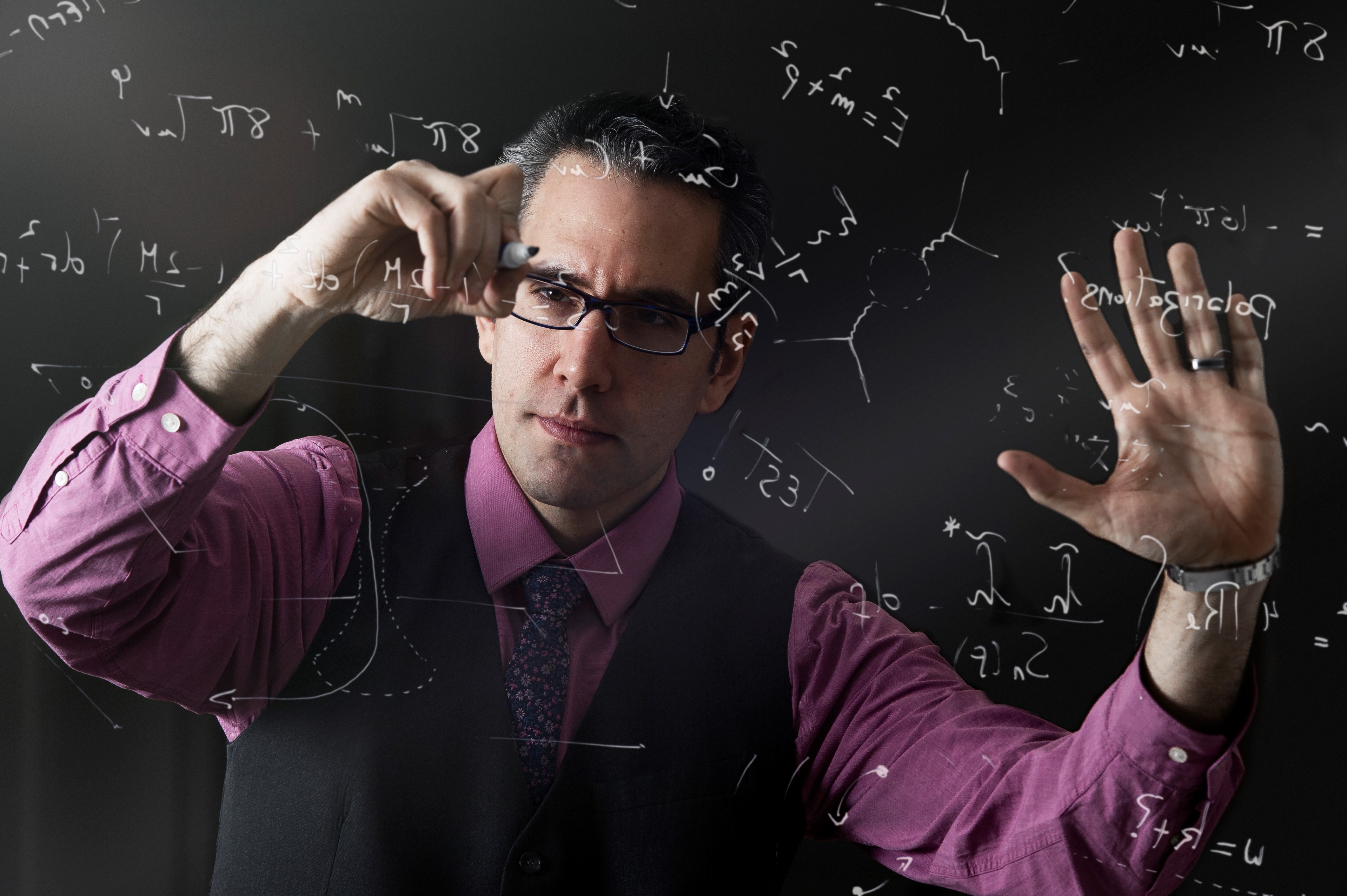 Illinois Physics Professor Nicol&amp;aacute;s Yunes