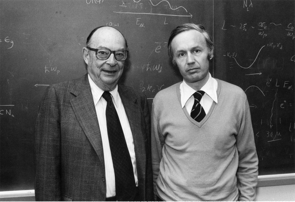 John Bardeen and Tony Leggett in front of a chalkboard. Photo taken in Loomis in 1983.