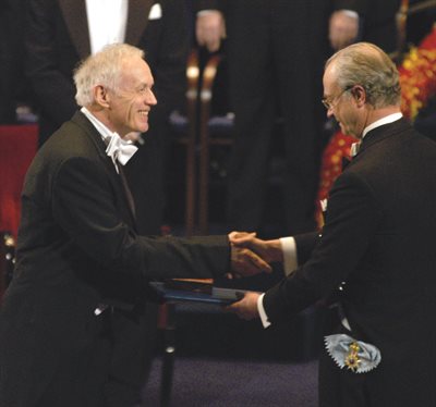 Professor Anthony Leggett receiving the Nobel Prize in Physics.&amp;amp;amp;amp;amp;amp;amp;nbsp;